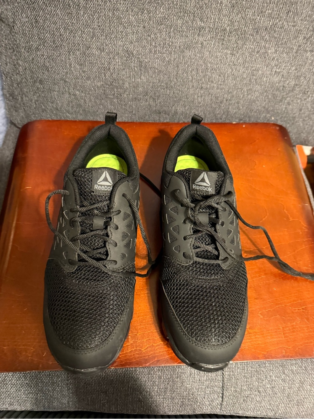 Reebok Men's Black Athletic steel toe shoe